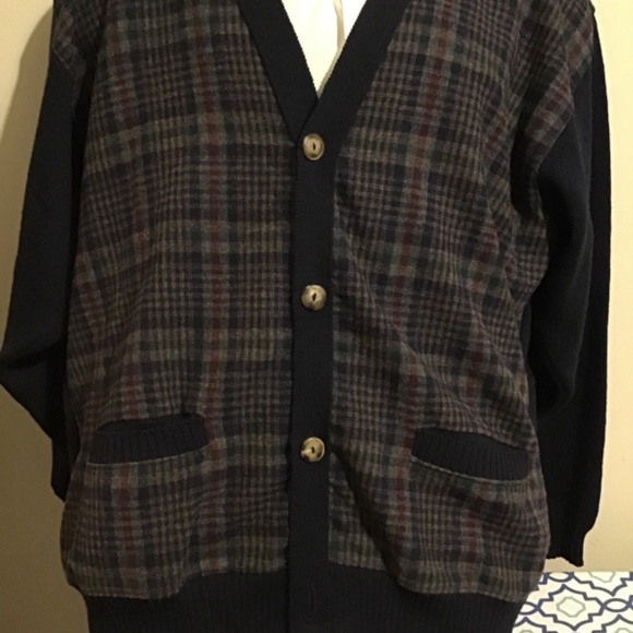 🔥 SALE!Vintage, see pics, excellent condition, 🔥🔥Buy now beautiful cardigan - Picture 2 of 6
